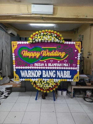 Papan Bunga di Pakulonan