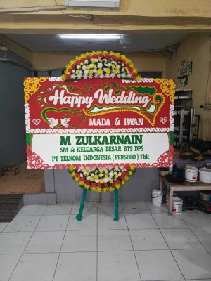 Papan Bunga di Pakulonan